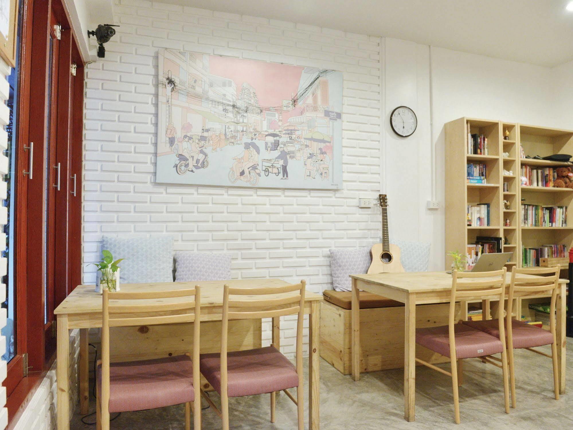 Panpan Hostel Bangkok Bagian luar foto