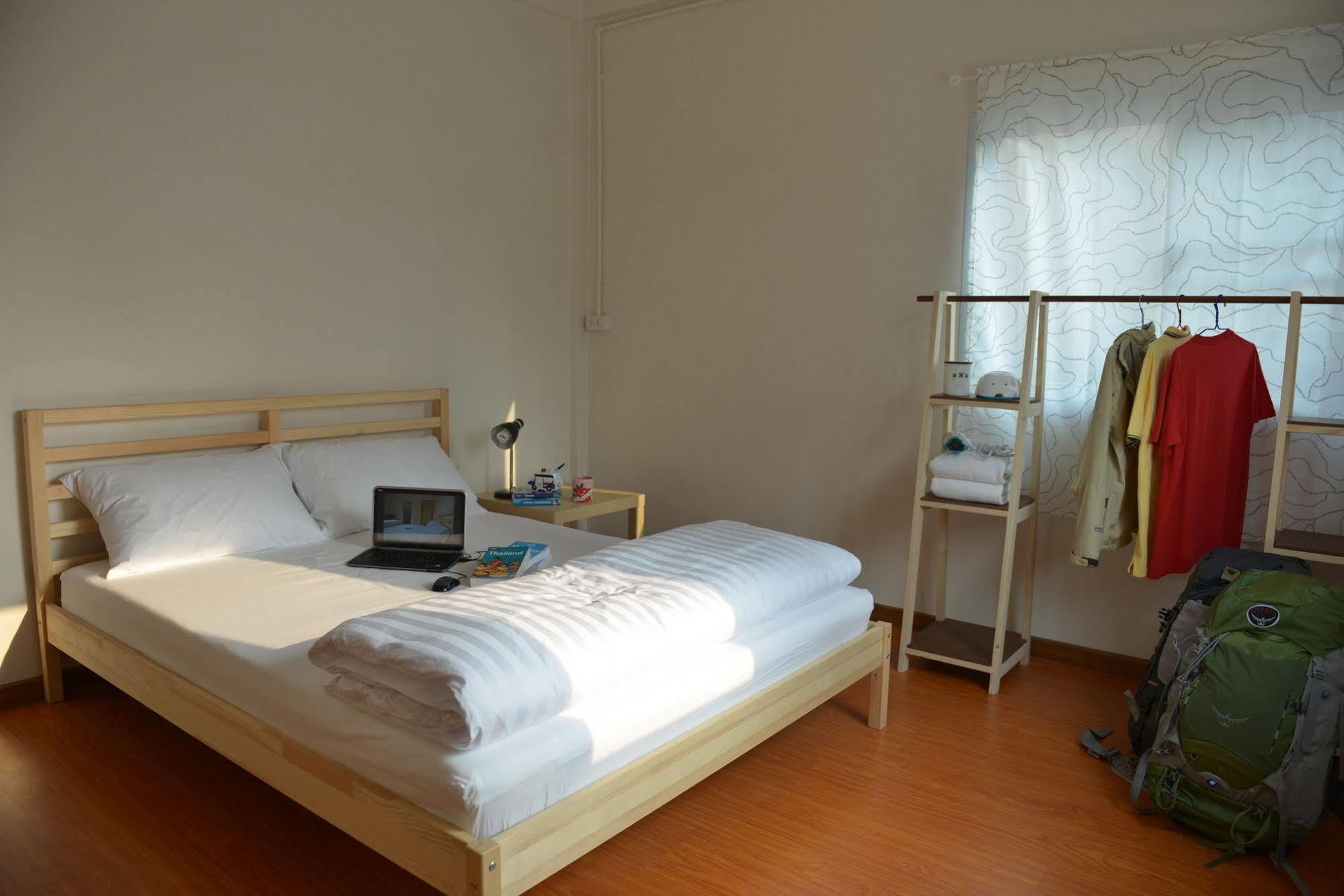Panpan Hostel Bangkok Bagian luar foto