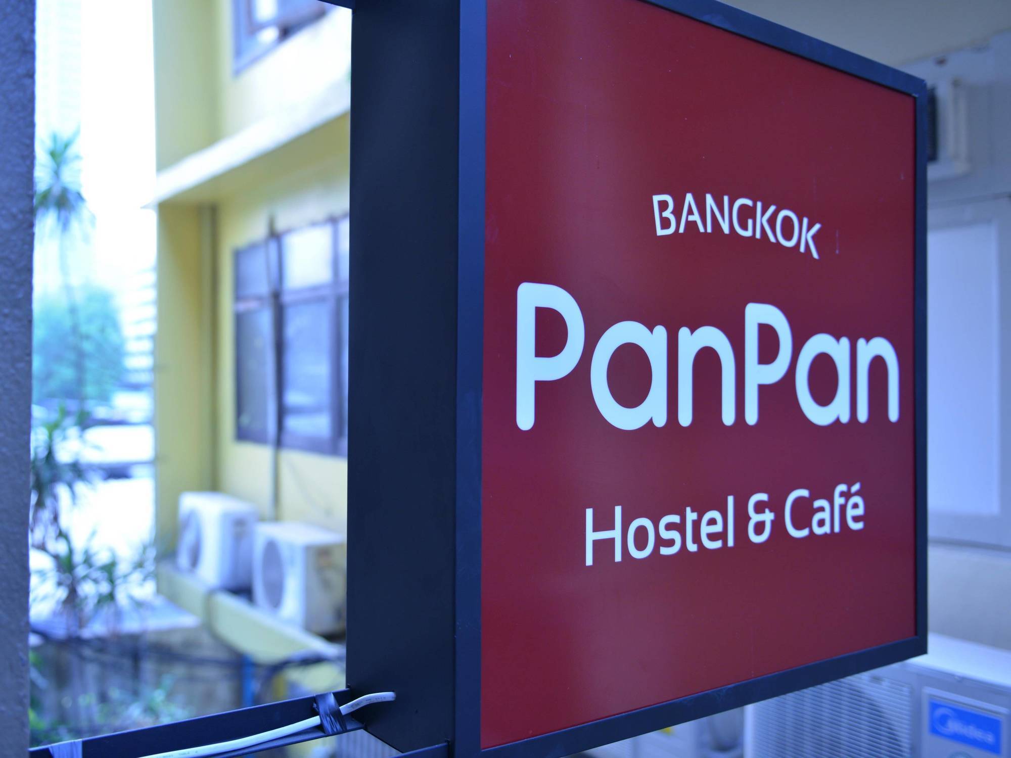 Panpan Hostel Bangkok Bagian luar foto